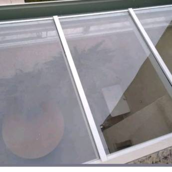 Comprar o produto de Cobertura em Vidro - Estilo e Proteção - Curitiba, PR em Vidraçaria em Curitiba, PR por Solutudo