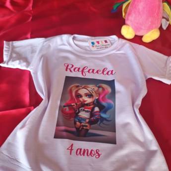 Comprar o produto de Camiseta Branca Infantil Personalizada - Qualidade e Conforto em São Manuel, SP em Estamparias pela empresa Naves Estamparia e Personalizados em São Manuel, SP por Solutudo