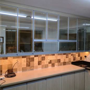 Comprar o produto de Armário Superior para Cozinha em MDF instalado no Jardim D'abril em Osasco em Móveis Planejados - Marcenarias em Osasco, SP por Solutudo