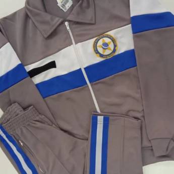 Comprar o produto de Agasalho do Cólegio CPM em Uniformes Escolares em Foz do Iguaçu, PR por Solutudo
