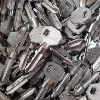 Comprar o produto de Cópias de Chaves Tetra em Chaveiros em Foz do Iguaçu, PR por Solutudo