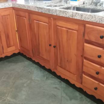 Comprar o produto de Móveis Rústicos em Peroba Rosa de Demolição - Qualidade e Sustentabilidade em Mairiporã, SP em Móveis Planejados - Marcenarias em Mairiporã, SP por Solutudo