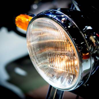 Comprar o produto de Lâmpadas de Farol com Alta Durabilidade e Segurança em São Manuel em Faróis em São Manuel, SP por Solutudo