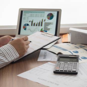 Comprar o produto de Alteração e Encerramento de Empresas com Segurança e Agilidade no Centro em São Paulo em Serviços para Empresas em São Paulo, SP por Solutudo