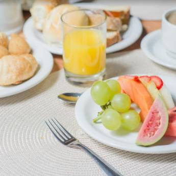 Comprar o produto de Hotel com café da manhã em Hotéis em Foz do Iguaçu, PR por Solutudo