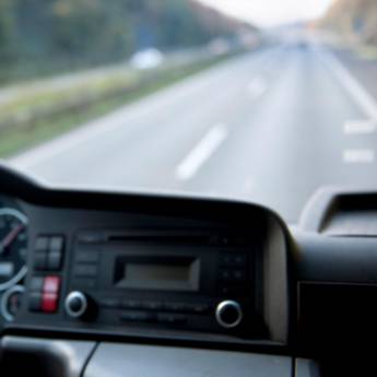 Comprar o produto de Para-brisas e Vidros para Caminhões e Máquinas – Segurança e Qualidade em Lençóis Paulista em Vidros em Lençóis Paulista, SP por Solutudo