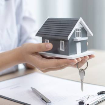 Comprar o produto de Corretores de Imóveis Experientes – Atendimento de Qualidade – Curitiba/PR em Imobiliárias - Corretores de Imóveis em Curitiba, PR por Solutudo