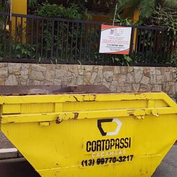 Comprar o produto de Locação de Caçambas em Enseada - Guarujá em Caçambas pela empresa Cortopassi Locações - Caçambas e Mini-Escavadeiras em Guarujá, SP por Solutudo