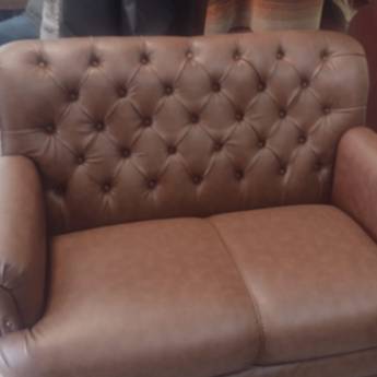 Comprar o produto de Serviço de Tapeçaria com Colocação de Capitone no Encosto (Botão) em Tapeçarias em Assis, SP por Solutudo Comprar o produto de Serviço de Tapeçaria com Colocação de Capitone no Encosto (Botão) em Tapeçarias em Assis, SP por Solutudo