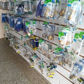 Comprar o produto de Reparos de Chuveiro e Torneiras – Soluções Rápidas e Eficazes em Lençóis Paulista/SP em Aquecedores, Chuveiros e Torneiras em Lençóis Paulista, SP por Solutudo