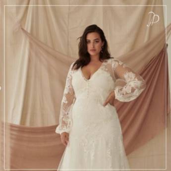 Comprar o produto de  aluguel de vestido de noiva em Itapetininga em Aluguel de Trajes em Itapetininga, SP por Solutudo