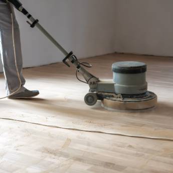 Comprar o produto de Enceradeira - Solução de Limpeza Eficiente em Santa Bárbara Resort Residence/SP em Ferramentas pela empresa Piramak Locações de Ferramentas em Santa Bárbara Resort Residence, SP por Solutudo