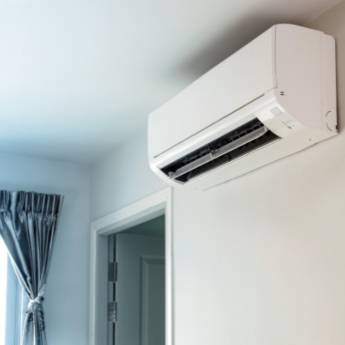 Comprar o produto de Solução Completa de Climatização e Refrigeração - Conforto e Eficiência em Irapuã/SP em Refrigeração - Assistência Técnica em Irapuã, SP por Solutudo