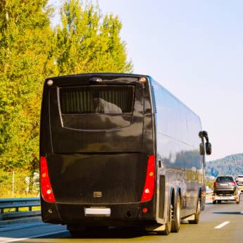 Comprar o produto de Viagens e Turismo - Conforto e Segurança em Barro Alto/GO em Fretamento - Ônibus em Uruaçu, GO por Solutudo