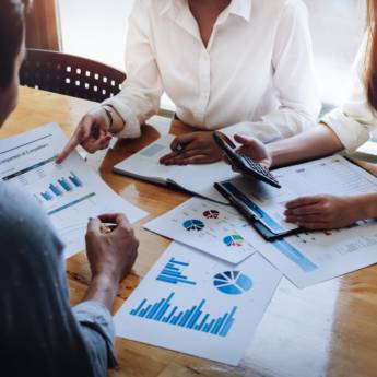 Comprar o produto de Gestão Financeira Empresarial - Planejamento Estratégico e Rentabilidade - Rolândia/PR em Contabilidade em Rolândia, PR por Solutudo