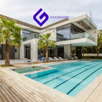 Comprar o produto de Construção Residencial – Elegância e Exclusividade na Riviera de Santa Cristina XIII/SP em Construtoras em Riviera de Santa Cristina XIII, SP por Solutudo