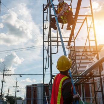Comprar o produto de Projetos de Estruturas Metálicas - Eficiência e Durabilidade - Riviera de Santa Cristina II/SP em Arquitetura em Riviera de Santa Cristina XIII, SP por Solutudo