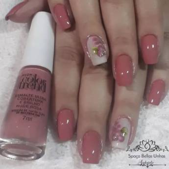 Comprar o produto de Esmaltação em Gel: Unhas Duradouras e Impecáveis em São Manuel, SP em Manicures em São Manuel, SP por Solutudo