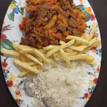 Comprar o produto de Filé Bovino Acebolado  em Porções em Mineiros, GO por Solutudo