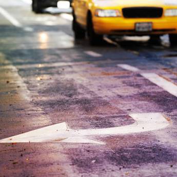 Comprar o produto de Ponto de Táxi Frente à Santa Casa – Transporte Ágil e Seguro em São João da Boa Vista em Táxis em São João da Boa Vista, SP por Solutudo