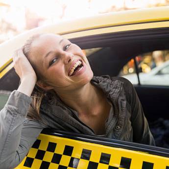 Comprar o produto de Ponto de Táxi em Frente ao Banco do Brasil – Transporte Rápido e Confortável em São João da Boa Vista em Táxis em São João da Boa Vista, SP por Solutudo