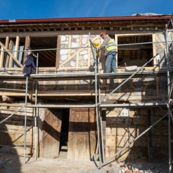 Comprar o produto de Reformas – Renovação com Qualidade no Riviera de Santa Cristina XIII, SP em Engenharia - Engenheiros em Riviera de Santa Cristina XIII, SP por Solutudo