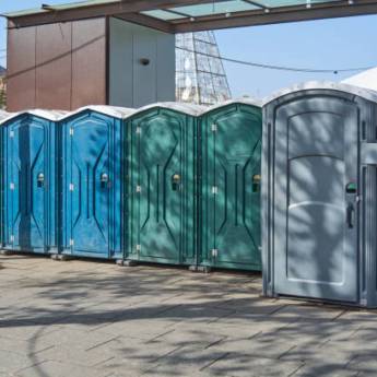 Comprar o produto de Aluguel de Banheiro Químico - Praticidade e Higiene - Franco da Rocha-SP e Região em Banheiros Químicos em São Paulo, RS por Solutudo