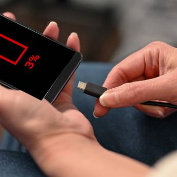 Comprar o produto de Troca de Conector de Carga de Celular em Celulares e Acessórios - Consertos pela empresa iPower Tech em Alexânia, GO por Solutudo