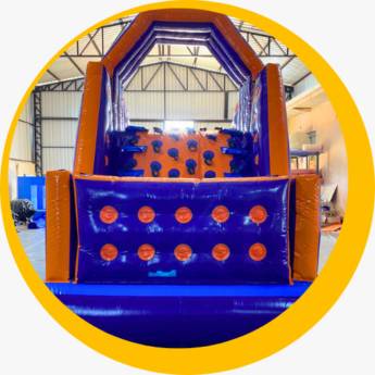 Comprar o produto de Tobogã com escalada em Brinquedos Infláveis em Foz do Iguaçu, PR por Solutudo