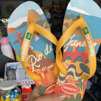 Comprar o produto de Havaianas em Martinho Campos – Estilo e Conforto para Todos os Momentos em Variedades em Martinho Campos, MG por Solutudo