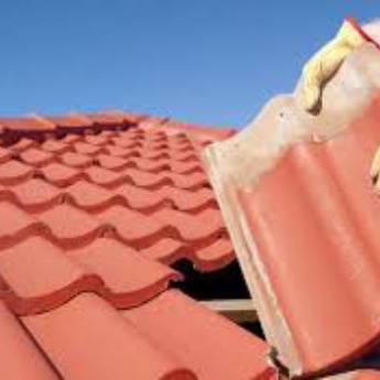 Comprar o produto de Reparos de telhados em Instalações - Reparos em Botucatu, SP por Solutudo