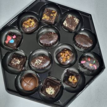 Comprar o produto de Docinhos para Festa – Delicadeza e Qualidade em Cada Detalhe em Doces em Santarém, PA por Solutudo