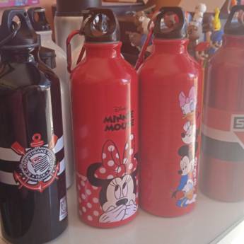 Comprar o produto de Garrafas Metálicas Personalizadas – Exclusividade e Estilo em São Paulo, SP em Personalizados em São Paulo, SP por Solutudo