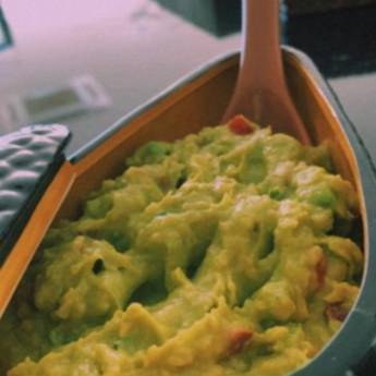 Comprar o produto de Guacamole em Acompanhamentos em Bauru, SP por Solutudo