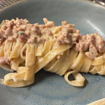 Comprar o produto de Ragú de linguiça cremoso em Suíno em Bauru, SP por Solutudo