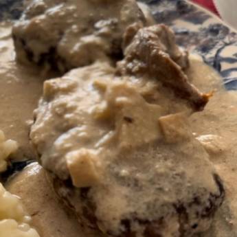 Comprar o produto de Medalhão de filé com creme de palmito em Bovino em Bauru, SP por Solutudo