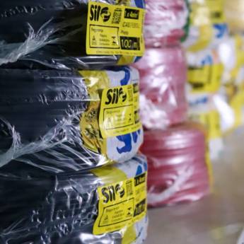 Comprar o produto de Materiais Elétricos de Alta Performance – Segurança e Eficiência em Águas de Santa Bárbara, SP em Materiais para Construção em Santa Bárbara Resort Residence, SP por Solutudo