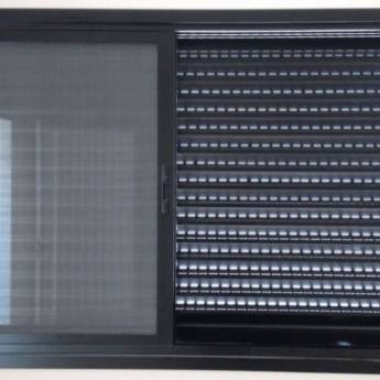 Comprar o produto de Veneziana para Quarto - Conforto e Controle de Iluminação em Boituva, SP em Esquadrias em Ninho Verde I Eco Residence, SP por Solutudo