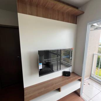 Comprar o produto de Painel de TV Sob Medida – Sofisticação e Funcionalidade em Lençóis Paulista, SP em Móveis Planejados - Marcenarias em Lençóis Paulista, SP por Solutudo