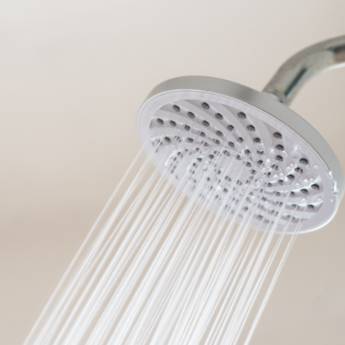 Comprar o produto de Instalação e manutenção de chuveiro em Instalações - Reparos em Botucatu, SP por Solutudo Comprar o produto de Instalação e manutenção de chuveiro em Instalações - Reparos em Botucatu, SP por Solutudo