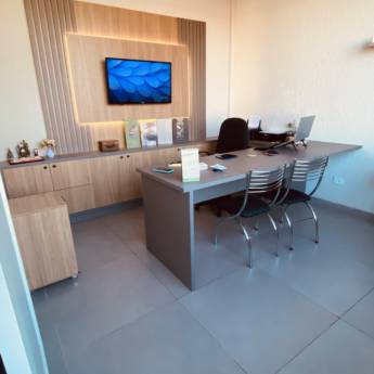 Comprar o produto de Escritório Planejado – Eficiência e Sofisticação para seu Ambiente de Trabalho em Riviera de Santa Cristina III, SP em Móveis Planejados - Marcenarias em Riviera de Santa Cristina III, SP por Solutudo