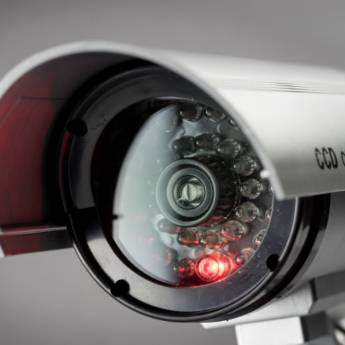 Comprar o produto de Manutenção em câmera de vigilância em Instalações - Reparos em Botucatu, SP por Solutudo Comprar o produto de Manutenção em câmera de vigilância em Instalações - Reparos em Botucatu, SP por Solutudo