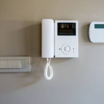 Comprar o produto de Venda de Interfones - Aris Segurança Eletrônica, Águas Lindas de Goiás, GO em Interfones em Águas Lindas de Goiás, GO por Solutudo