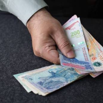 Comprar o produto de Venda de Peso Argentino com Rapidez e Excelente Cotação – Capão da Canoa, RS em Casas de Câmbio em Capão da Canoa, RS por Solutudo Comprar o produto de Venda de Peso Argentino com Rapidez e Excelente Cotação – Capão da Canoa, RS em Casas de Câmbio em Capão da Canoa, RS por Solutudo