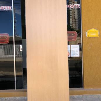 Comprar o produto de Portas de Madeira – Segurança e Estilo para sua Obra – São Manuel, SP em Madeireiras em São Manuel, SP por Solutudo