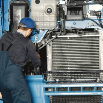 Comprar o produto de Manutenção Preventiva e Corretiva para Caminhões – Evite Quebras e Economize em Bauru/SP em Oficinas de Caminhões pela empresa Cordeiro Diesel em Bauru, SP por Solutudo