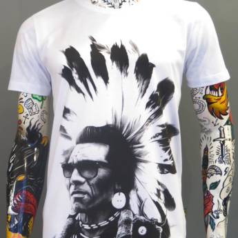 Comprar o produto de Camisetas Personalizadas – Comunicação Criativa com Qualidade – Belo Horizonte em Confecções de Roupas em Belo Horizonte, MG por Solutudo