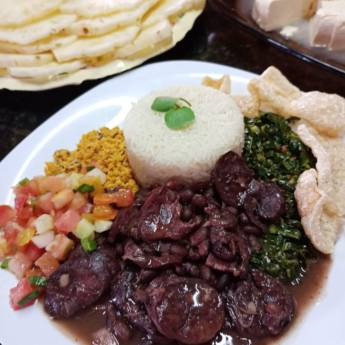 Comprar o produto de Feijoada aos sábados – Tradição e sabor para o seu fim de semana – São Manuel, SP em Restaurantes em São Manuel, SP por Solutudo