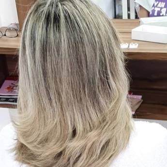 Comprar o produto de Especialista em O Liso Ideal – Especialista em Loiros na Touca em Cabeleireiros em Avaré, SP por Solutudo