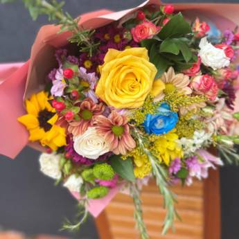 Comprar o produto de Buquê Misto em Buquês pela empresa Floricultura Diacuí em Mineiros, GO por Solutudo